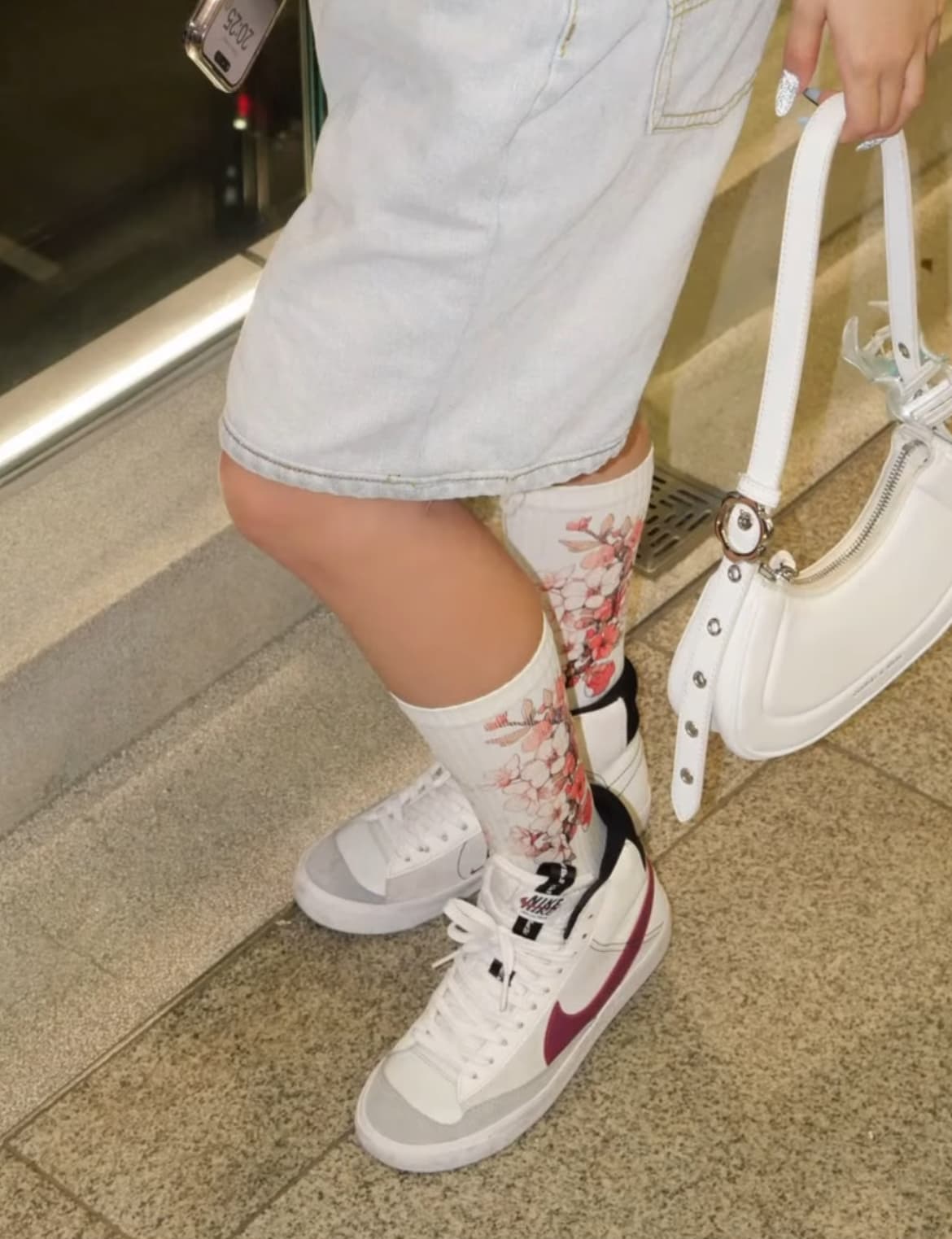 Floral Elegance thumbnail 3